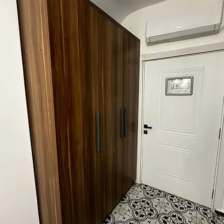 Sah Bey Konagi * İstanbul