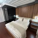 şah Bey Konağı *